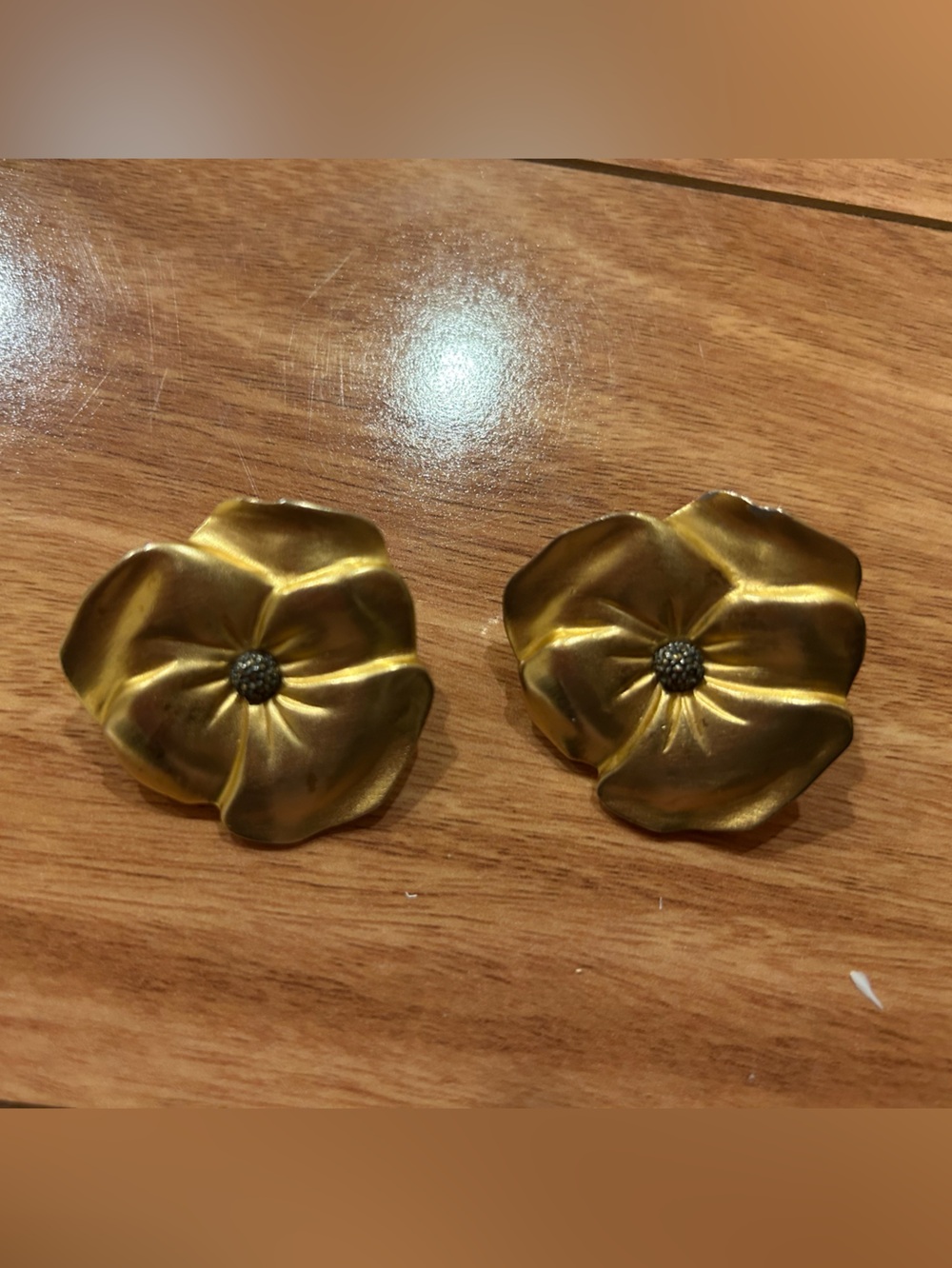 Vintage clip earrings